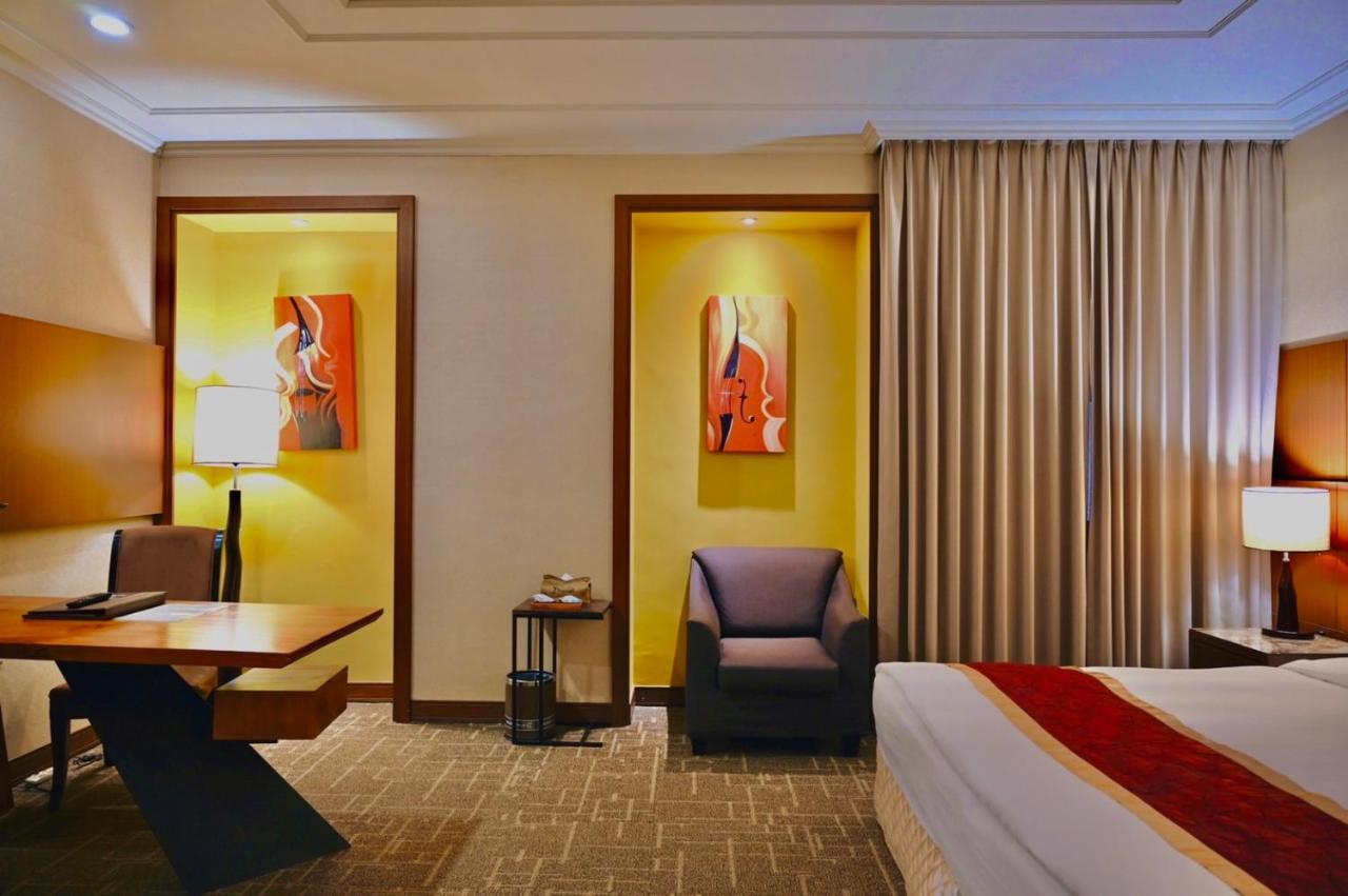 Golden Tulip - Aesthetics Otel Zhunan Dış mekan fotoğraf