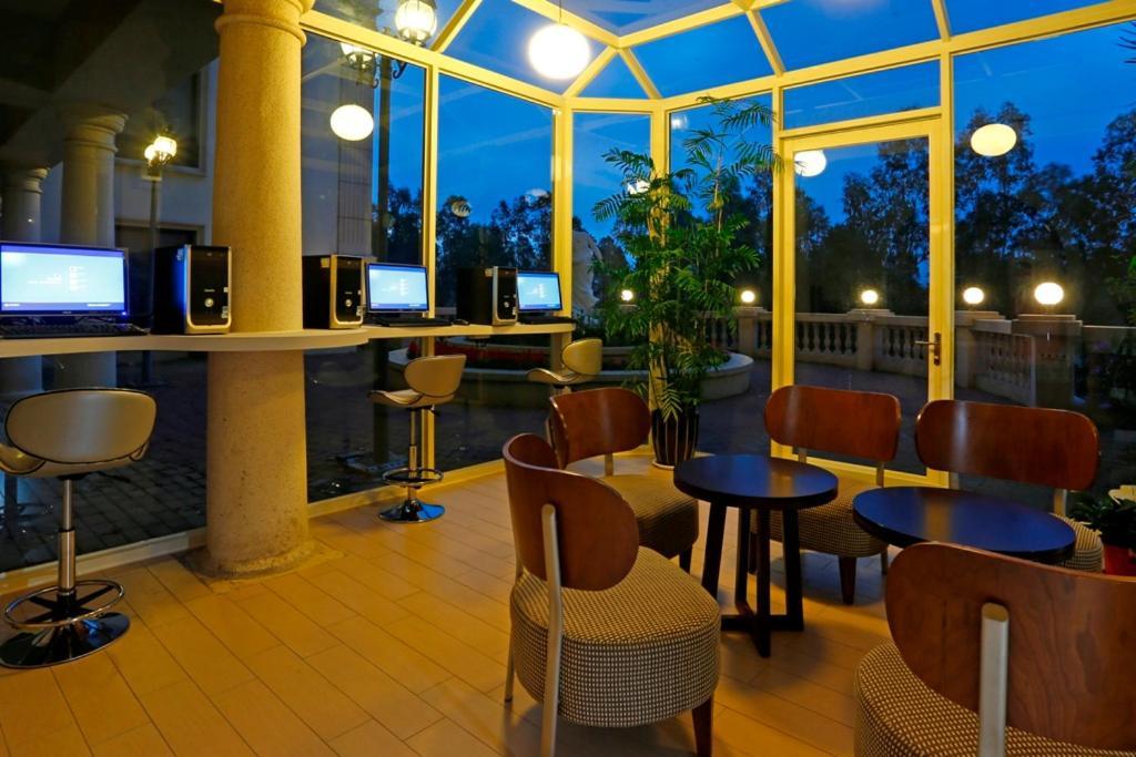 Golden Tulip - Aesthetics Otel Zhunan Dış mekan fotoğraf